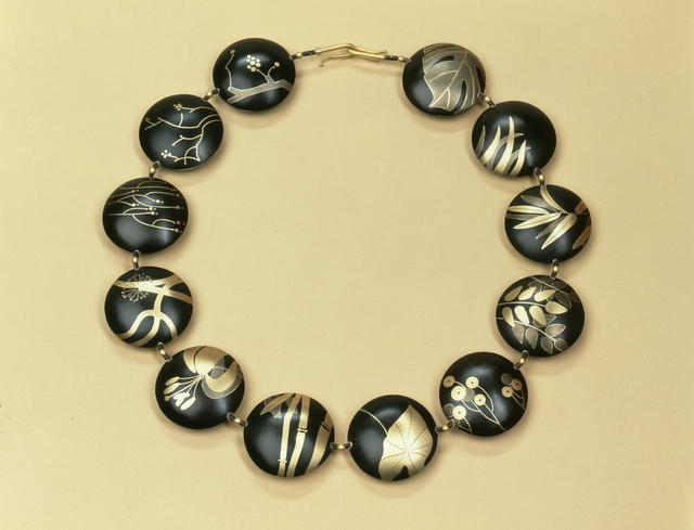 Suzan Rezac. Jewelry. "Ikebana". Necklace. Shakudo, 18K gold, shibuichi. Inlay